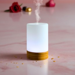 Diffuseur d'huile essentielle par ultrason Felisia en bambou et verre pour une ambiance parfumée et naturelle