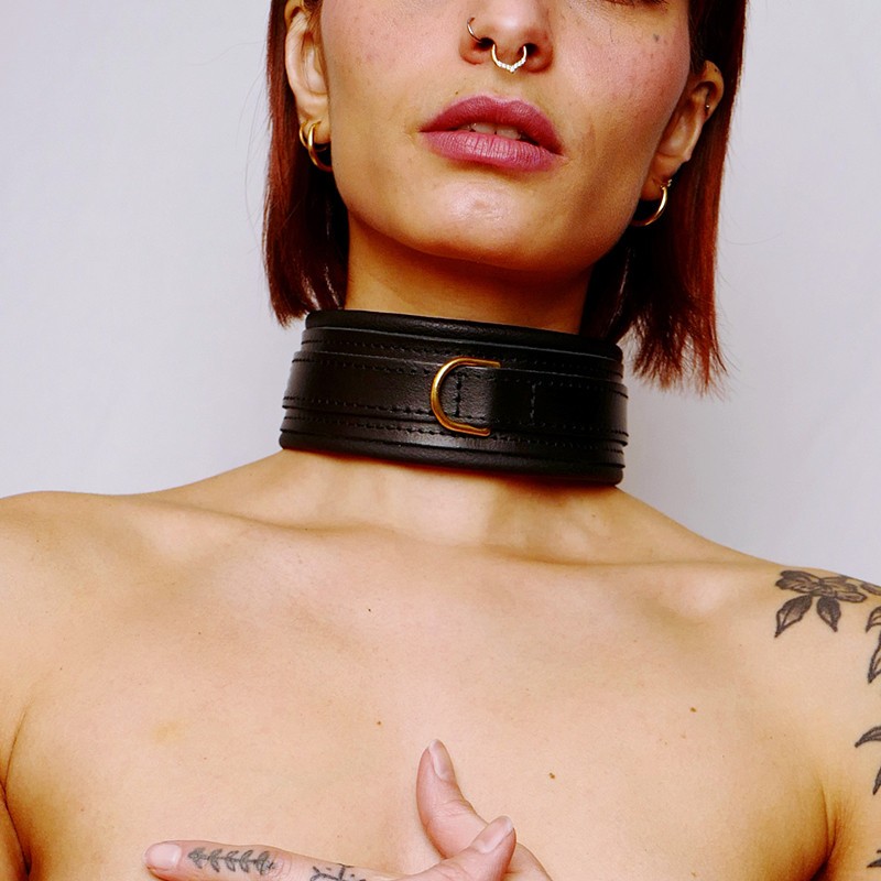 Collier en cuir molletonné et attaches Dorées  - The Sinners - BDSM